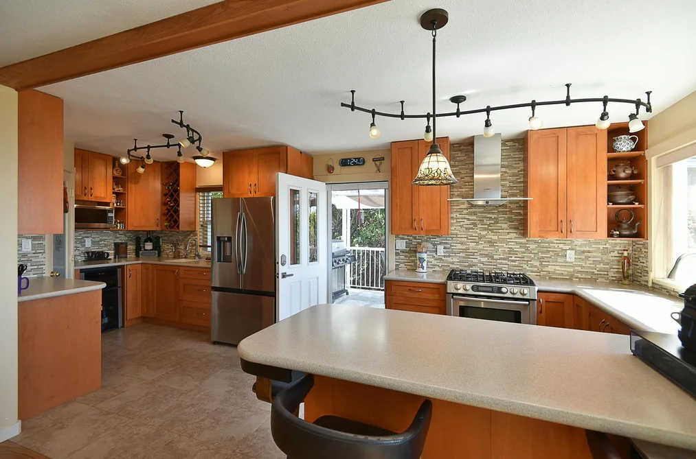 6502 SUNSHINE COAST HIGHWAY, Sechelt BC V7Z 0M9, Sechelt BC — Residential for Sale - Photo 5