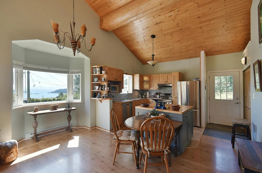 6508 LYNNWOOD COURT, Sechelt BC V7Z 0S9, Sechelt BC — Residential for Sale - Photo 3