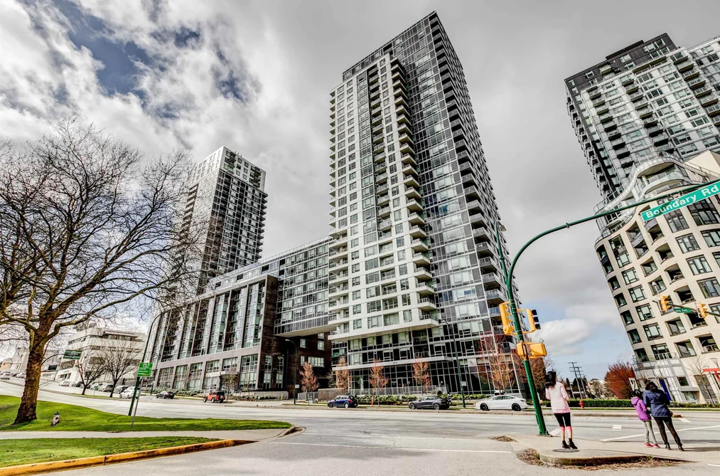 Condo for sale at 652 5515 Boundary Road Vancouver British Columbia - MLS: R3116880