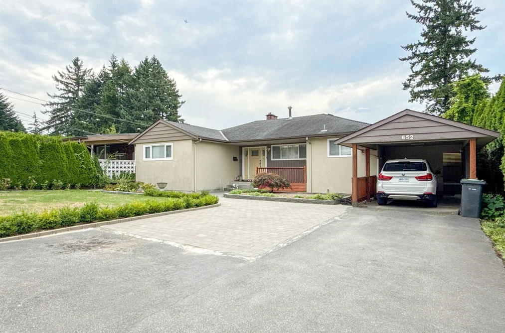 House for sale at 652 Shaw Avenue Coquitlam British Columbia - MLS: R3122041