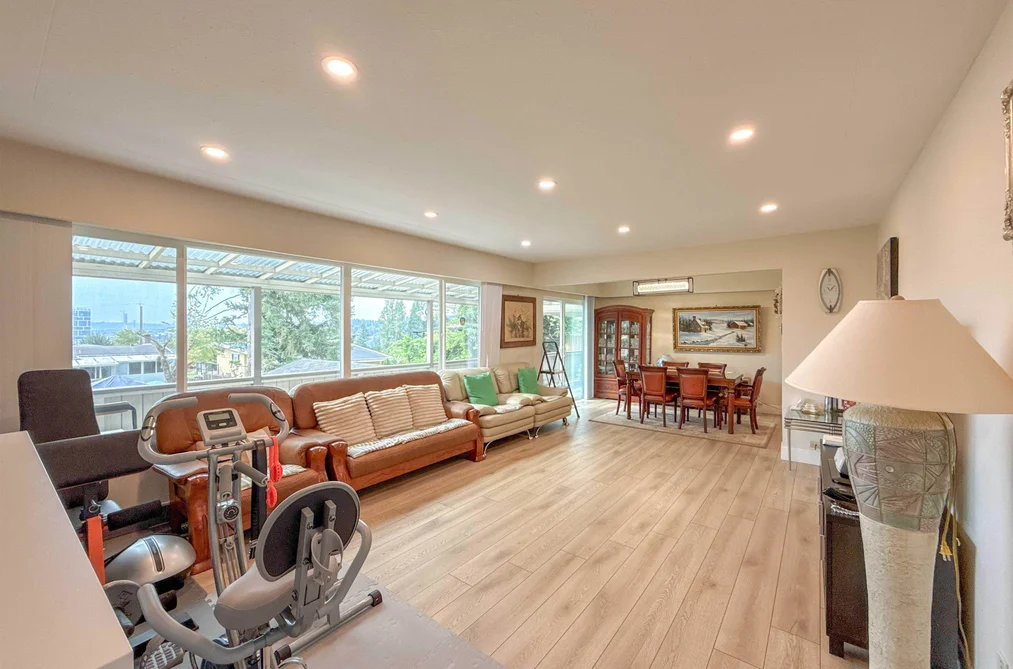 652 SHAW AVENUE, Coquitlam BC V3K 2R6, Coquitlam BC — Residential for Sale - Photo 4