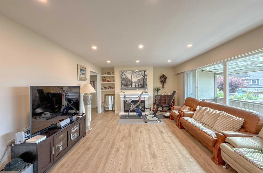 652 SHAW AVENUE, Coquitlam BC V3K 2R6, Coquitlam BC — Residential for Sale - Photo 5
