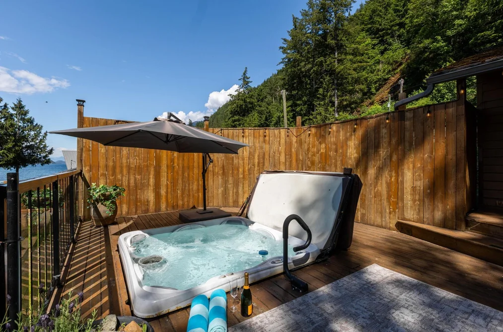 6535 ROCKWELL DRIVE, Harrison Hot Springs BC V0M 1A0, Harrison Hot Springs BC — Residential for Sale - Photo 2