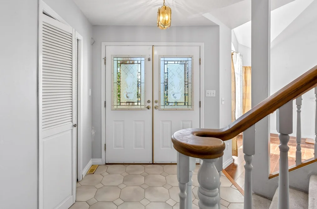 654 WALNUT PLACE, Coquitlam BC V3J 7T5, Coquitlam BC — Residential for Sale — Photo 3 of 40