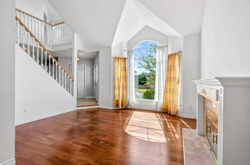 654 WALNUT PLACE, Coquitlam BC V3J 7T5, Coquitlam BC — Residential for Sale — Photo 6 of 40