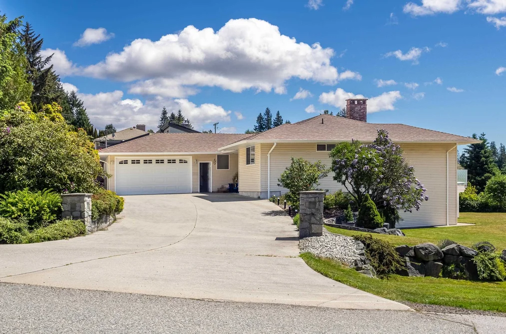 House for sale at 6540 Jasper Road Sechelt British Columbia - MLS: R3125663