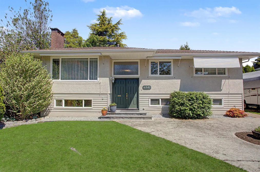 House for sale at 6541 Grant Street Burnaby British Columbia - MLS: R3130040