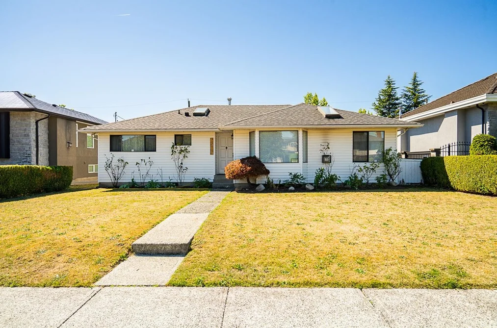 House for sale at 6546 Dunnedin Street Burnaby British Columbia - MLS: R3095585