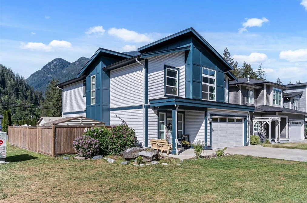 65511 SKYLARK LANE, Hope BC V0X 1L1, Hope BC — Residential for Sale - Photo 2