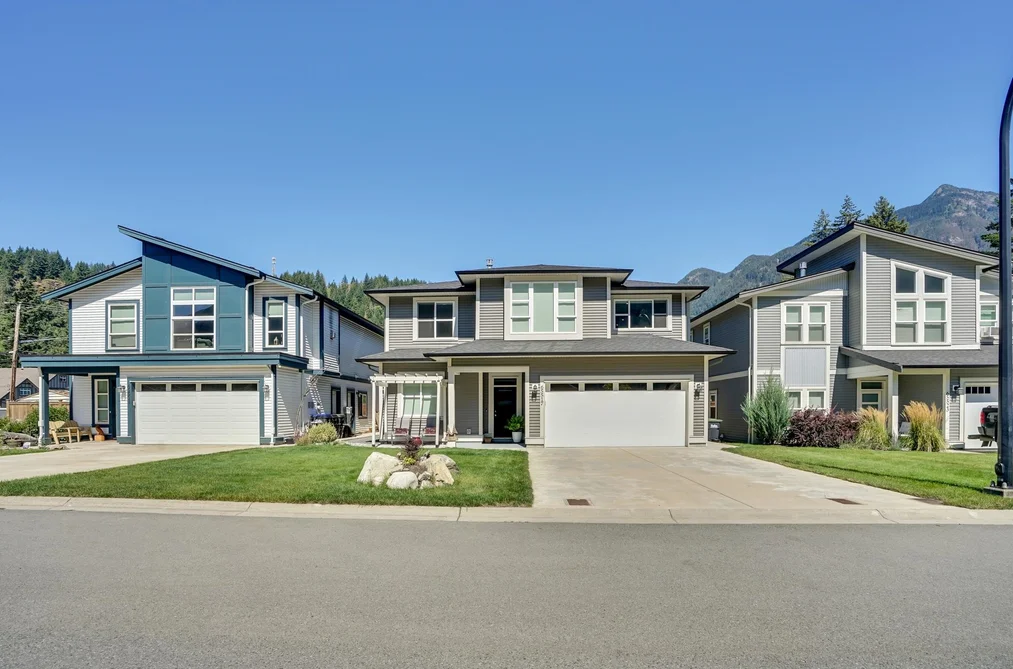 65517 SKYLARK LANE, Hope BC V0X 1L1, Hope BC — Residential for Sale - Photo 2