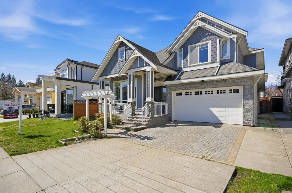 6559 142 STREET, Surrey BC V3W 5M5, Surrey BC — Residential for Sale - Photo 2