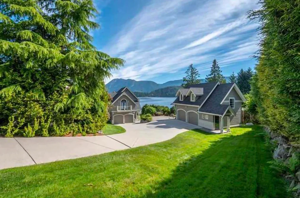 6560 N GALE AVENUE, Sechelt BC V7Z 0L1, Sechelt BC — Residential for Sale - Photo 2