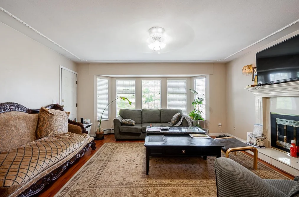 6565 122 STREET, Surrey BC V3W 1H6, Surrey BC — Residential for Sale - Photo 2