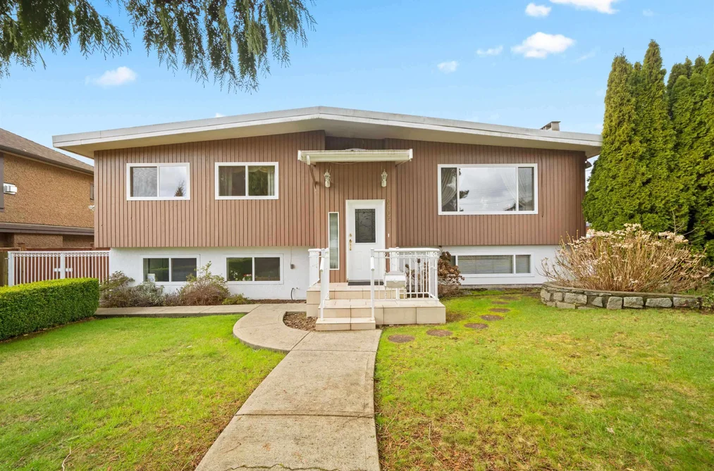 House for sale at 6565 Sumas Drive Burnaby British Columbia - MLS: R3157159