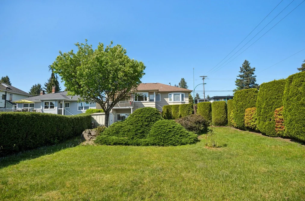 House for sale at 657 E Keith Road North Vancouver British Columbia - MLS: R3120792