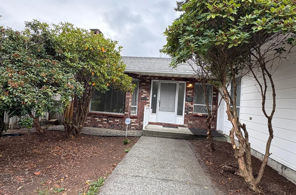 House for sale at 657 Poirier Street Coquitlam British Columbia - MLS: R3156307