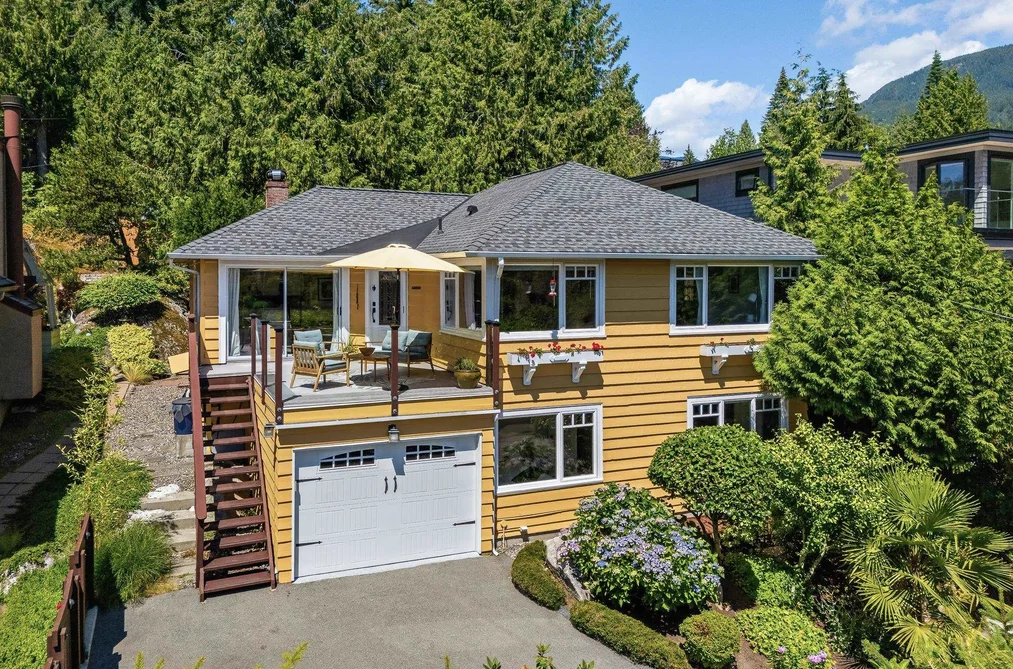 House for sale at 6577 Marine Drive West Vancouver British Columbia - MLS: R3144612