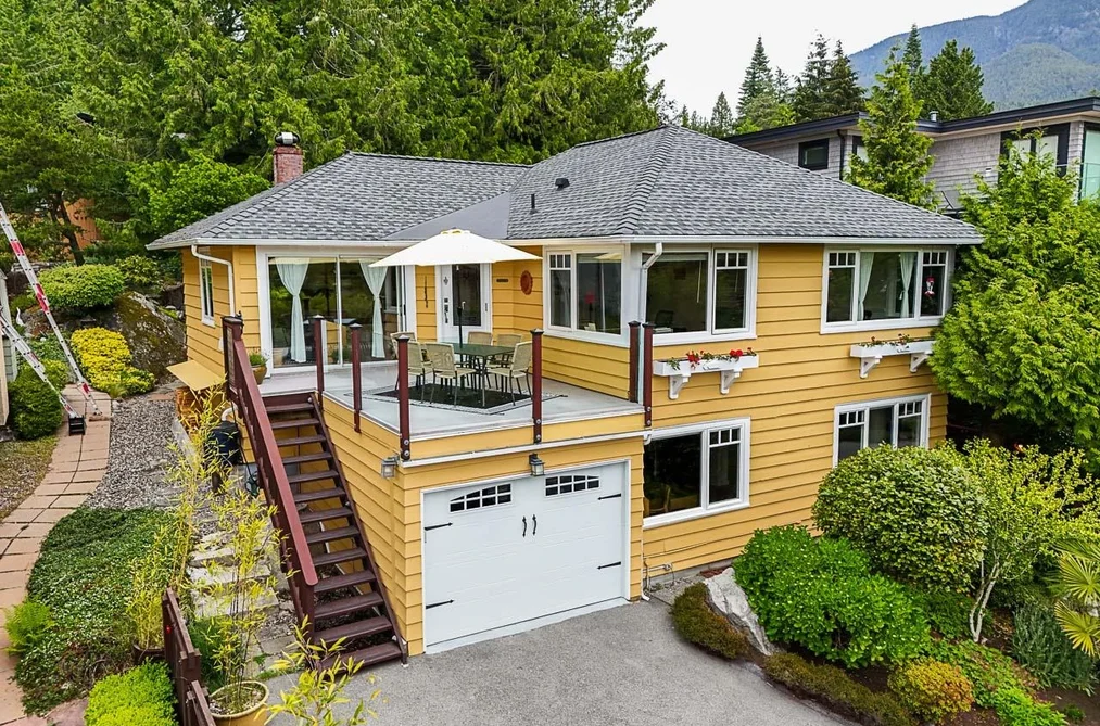 House for sale at 6577 Marine Drive West Vancouver British Columbia - MLS: R3116179