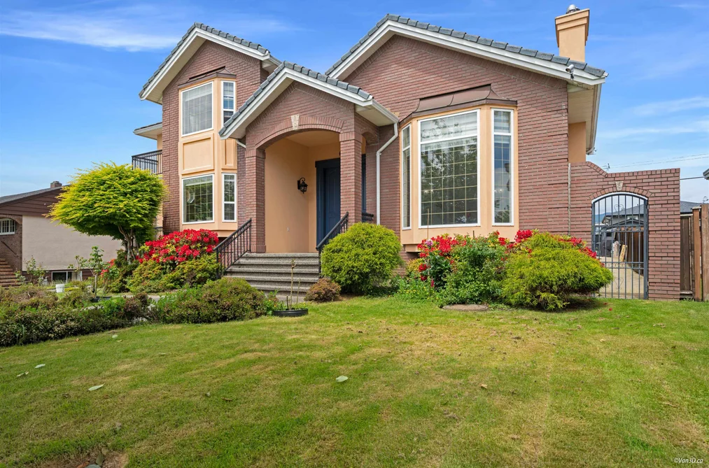 6589 KITCHENER STREET, Burnaby BC V5B 2J7, Burnaby BC — Residential for Sale - Photo 2