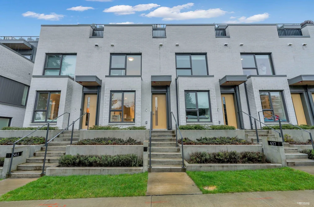 Townhouse for sale at 659 W 30th Avenue Vancouver British Columbia - MLS: R3088056