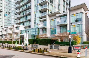 6590 Nelson Ave, Burnaby, BC - MLS: R3114430