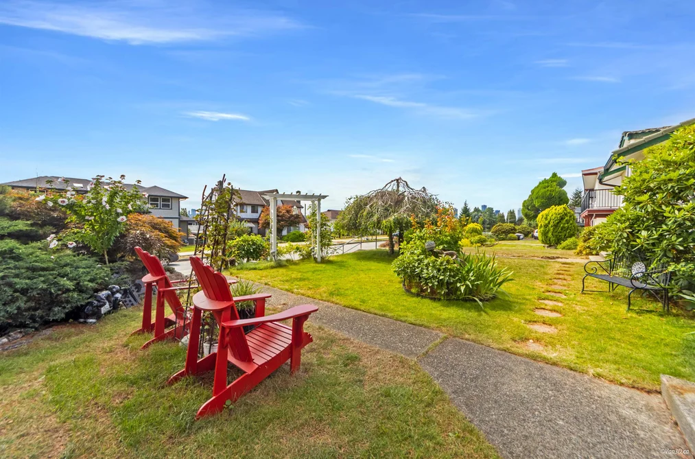 6593 LOCHDALE STREET, Burnaby BC V5B 2M7, Burnaby BC — Residential for Sale - Photo 3