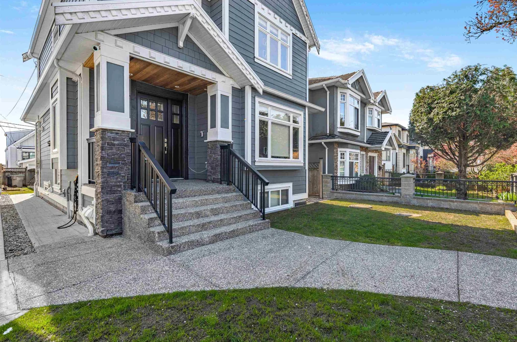 66 E 57TH AVENUE, Vancouver BC V5X 1S4, Vancouver BC — Residential for Sale - Photo 2