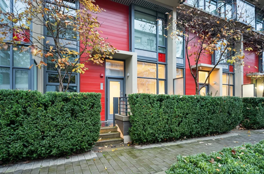 66 W 1ST AVENUE, Vancouver BC V5Y 0K4, Vancouver BC — Residential for Sale - Photo 2