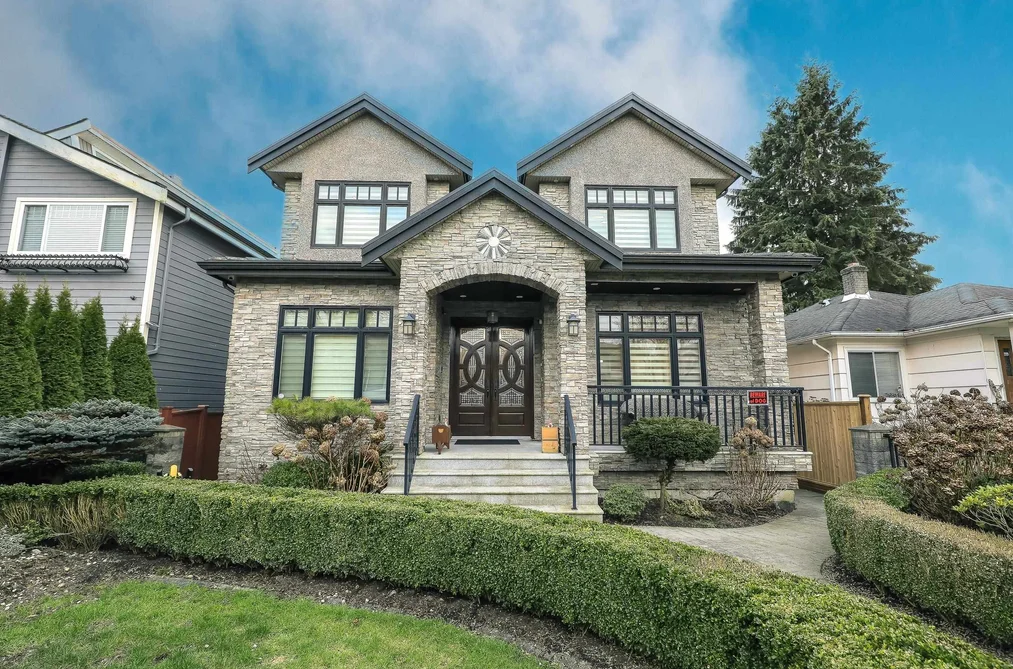 House for sale at 66 W 44th Avenue Vancouver British Columbia - MLS: R3117783