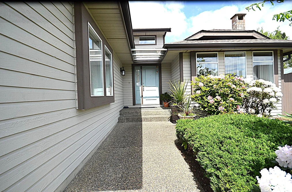 660 WALNUT PLACE, Coquitlam BC V3J 7T5, Coquitlam BC — Residential for Sale - Photo 2