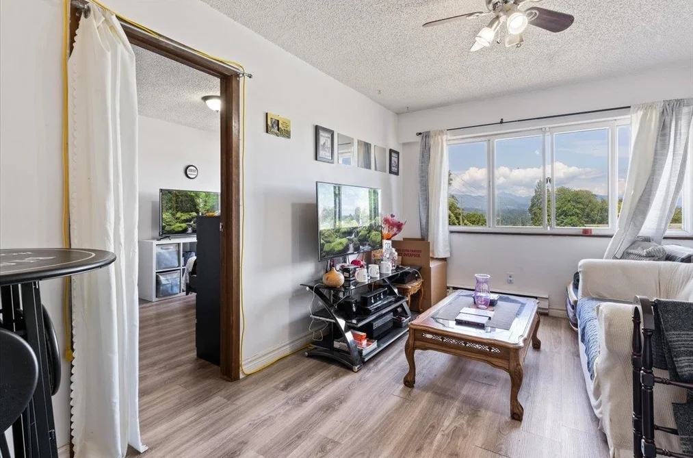 6630-6632 CANADA WAY, Burnaby BC V5E 3P7, Burnaby BC — Residential Income for Sale - Photo 2