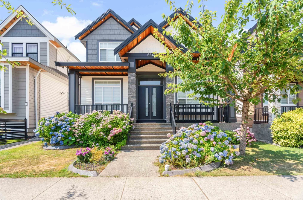 House for sale at 6647 121a Street Surrey British Columbia - MLS: R3152567