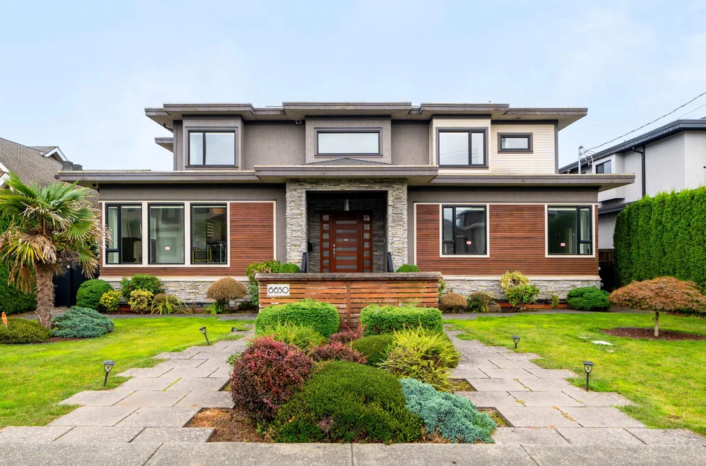 House for sale at 6650 Napier Street Burnaby British Columbia - MLS: R3125176