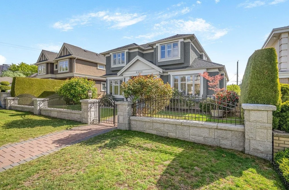 House for sale at 6650 Neal Street Vancouver British Columbia - MLS: R3115824