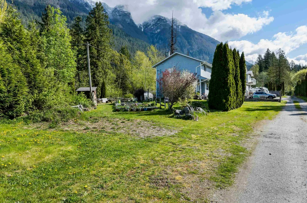 66506 KAWKAWA LAKE ROAD, Hope BC V0X 1L1, Hope BC — Residential for Sale - Photo 4