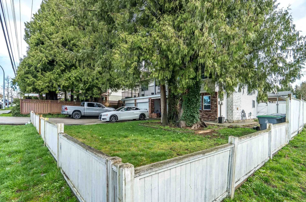 6652 148 STREET, Surrey BC V3S 3C8, Surrey BC — Residential for Sale - Photo 2