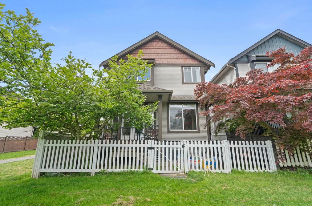 House for sale at 6652 195 Street Surrey British Columbia - MLS: R3123276