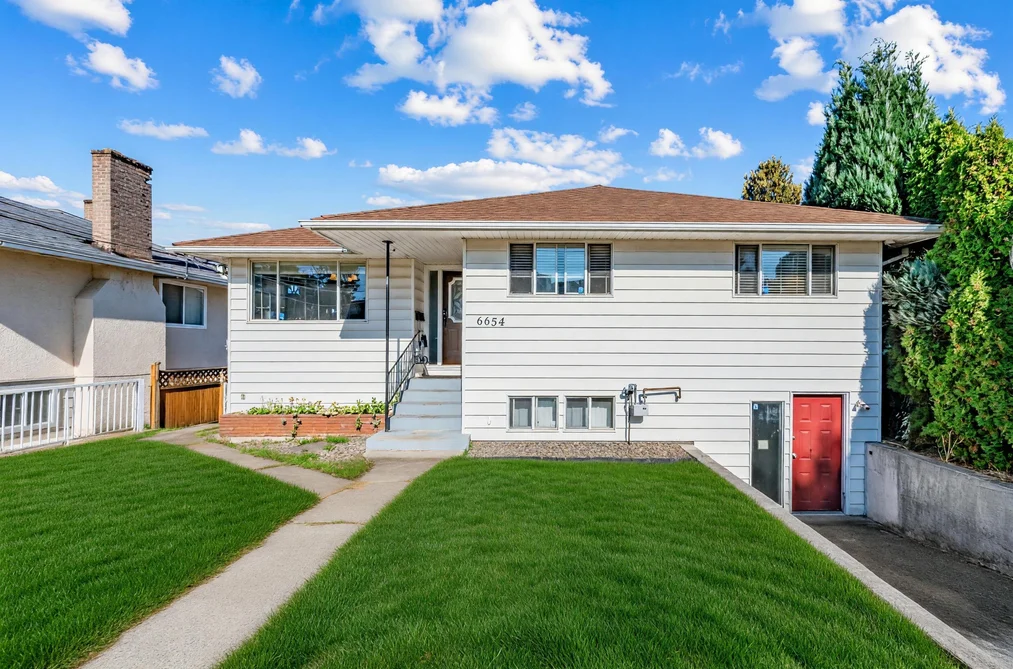 House for sale at 6654 Linden Avenue Burnaby British Columbia - MLS: R3167736