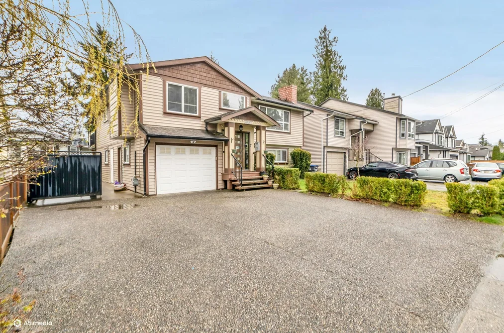6662 130 STREET, Surrey BC V3W 4J3, Surrey BC — Residential for Sale - Photo 2