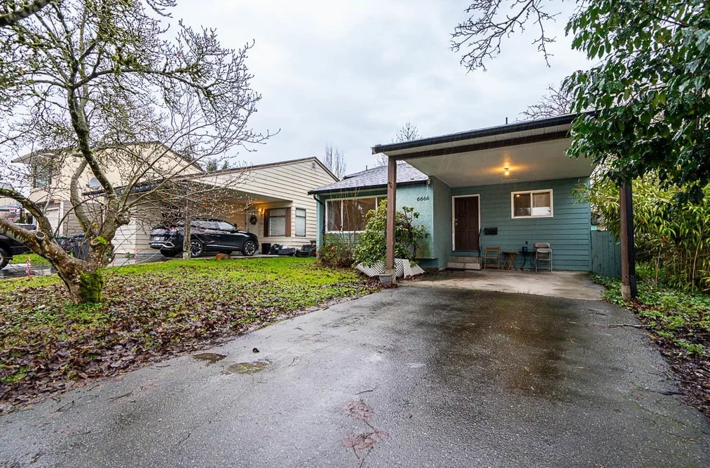 House for sale at 6666 133b Street Surrey British Columbia - MLS: R3137046