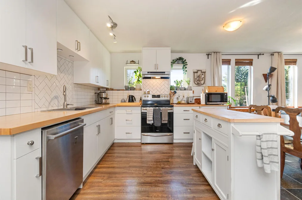 66662 SUMMER ROAD, Hope BC V0X 1L1, Hope BC — Residential for Sale - Photo 4