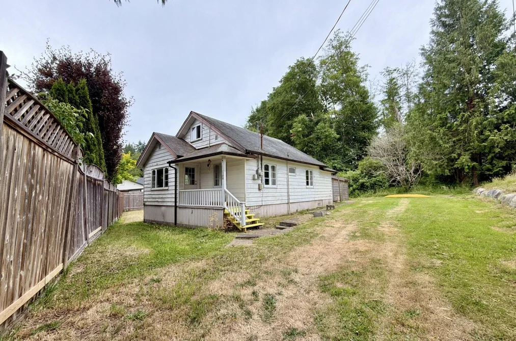 House for sale at 667 Dougall Road Gibsons British Columbia - MLS: R3141531