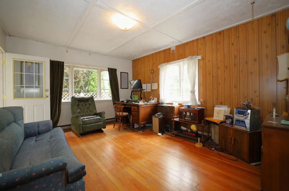 667 DOUGALL ROAD, Gibsons BC V0N 1V8, Gibsons BC — Residential for Sale — Photo 13 of 24