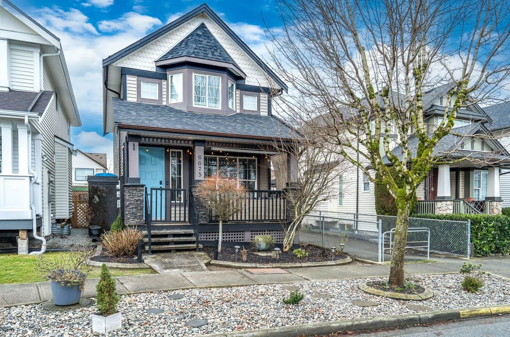 House for sale at 6675 184a Street Surrey British Columbia - MLS: R3090347