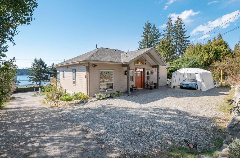 6682 SUNSHINE COAST HIGHWAY, Sechelt BC V0N 3A8, Sechelt BC — Residential for Sale - Photo 3