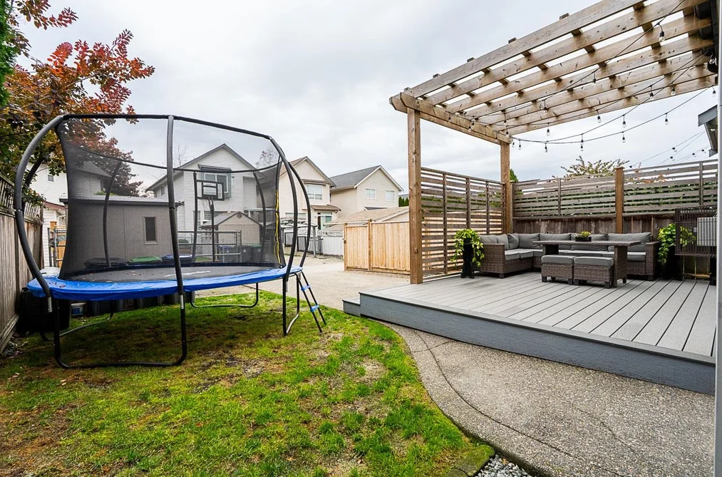 6689 185th Street, Surrey, BC - House for Sale - Photo 37 of 40 6689 185th Street, Surrey, BC - House for Sale - Photo 37 of 40