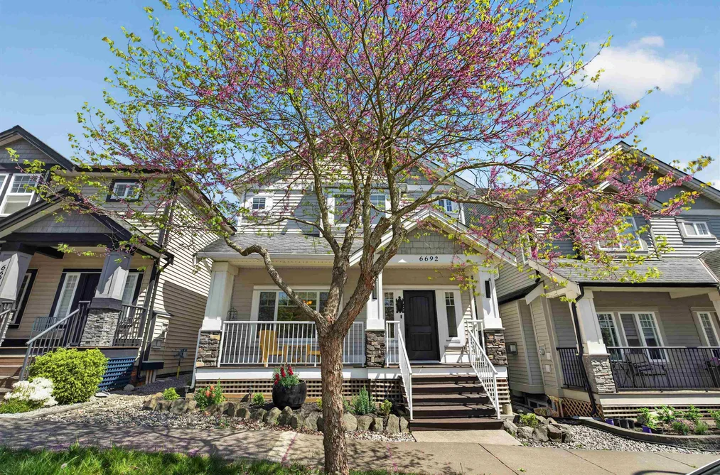 House for sale at 6692 193a Street Surrey British Columbia - MLS: R3124650