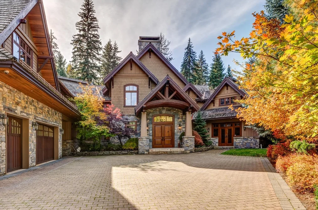 House for sale at 6693 Tapley Place Whistler British Columbia - MLS: R3015212