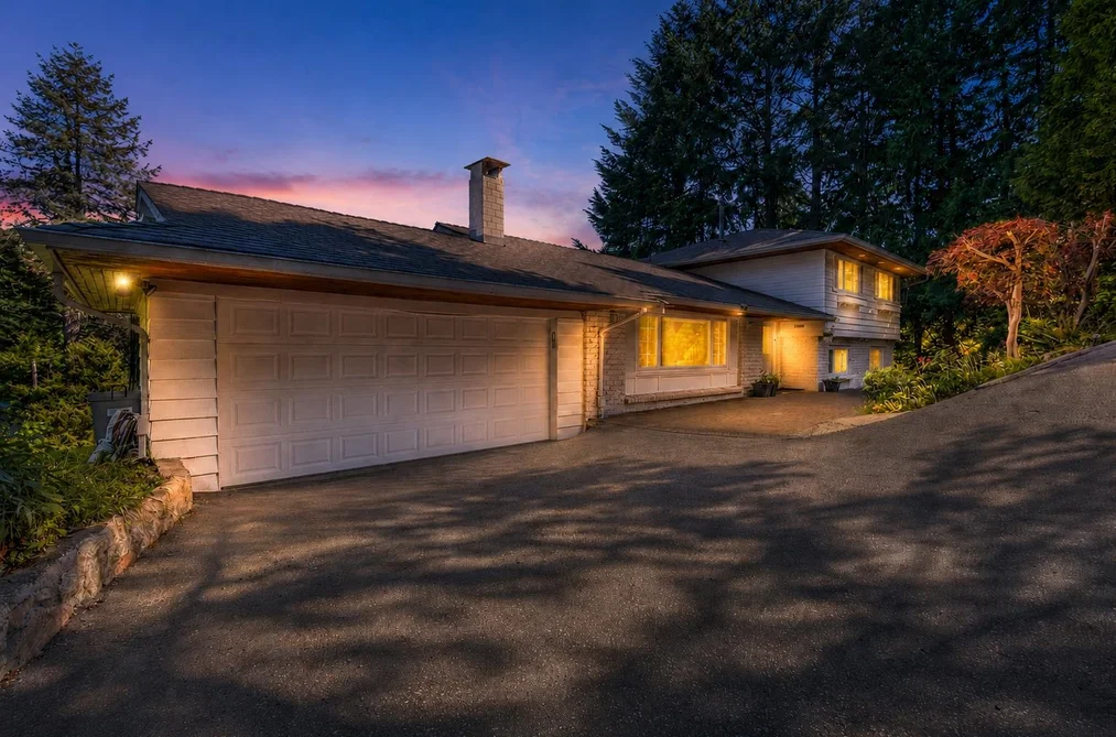 House for sale at 670 St. Andrews Road West Vancouver British Columbia - MLS: R3128578