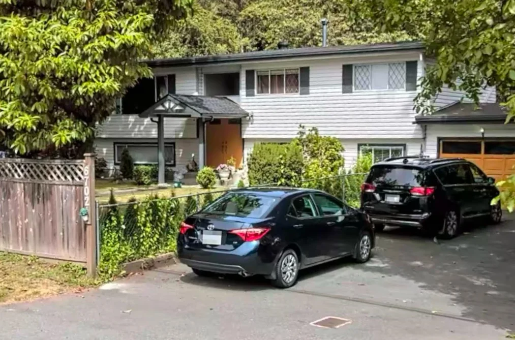 House for sale at 6702 138 Street Surrey British Columbia - MLS: R2964823